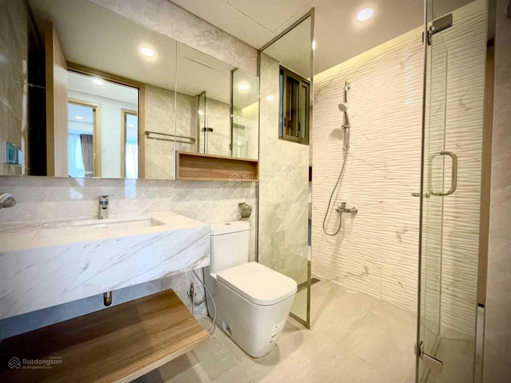 Bán nhanh căn hộ midtown (m5) 2pn view đông nam ô xe hầm cực hot giá 9,3 tỷ