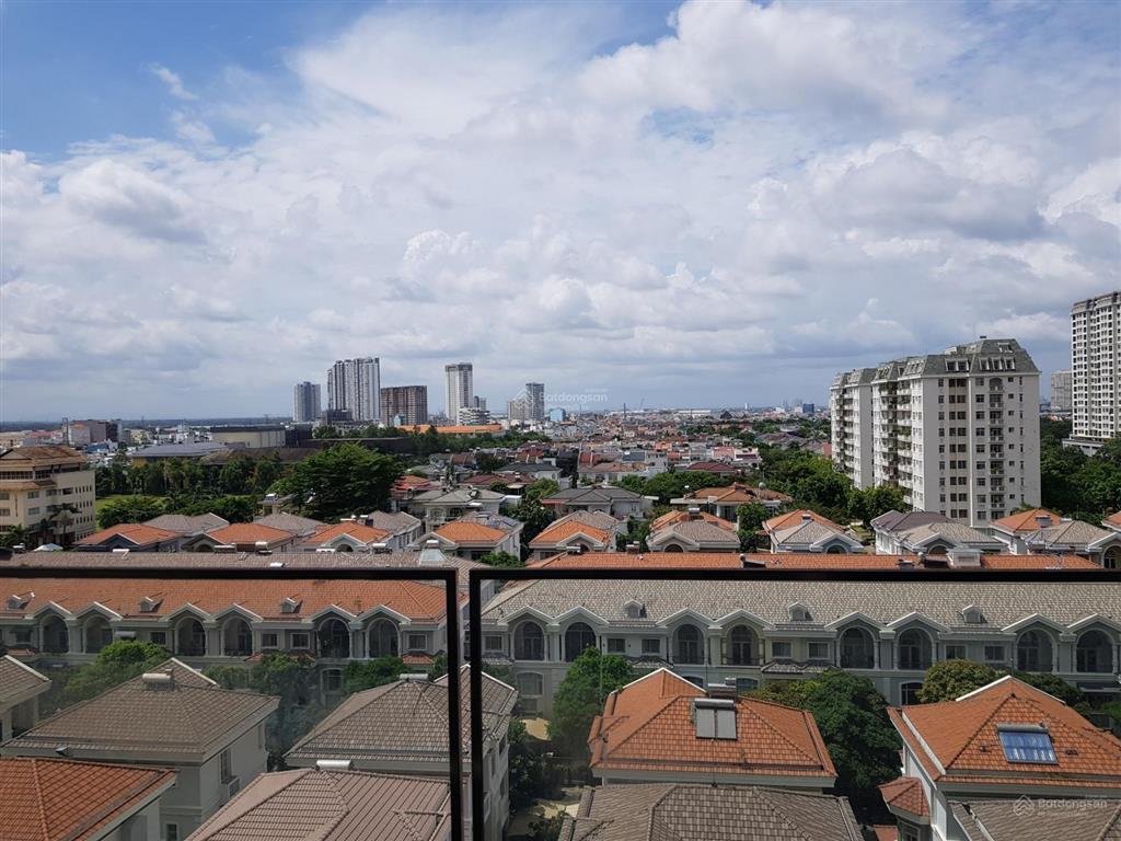 Bán nhanh căn hộ midtown (m5) 2pn view đông nam ô xe hầm cực hot giá 9,3 tỷ