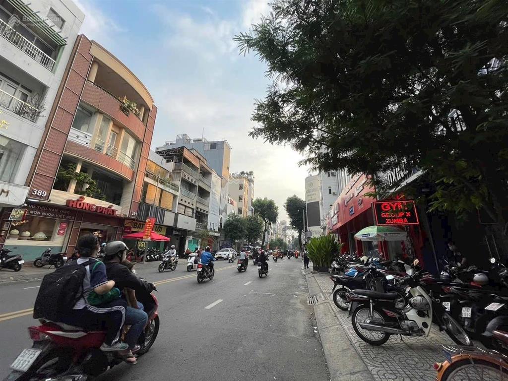 Duy nhất góc 2mt phan đăng lưu, p7, q. pn 20x18m công nhận 255m2 4 tầng hdt 295tr giá chỉ 41 tỷ tl