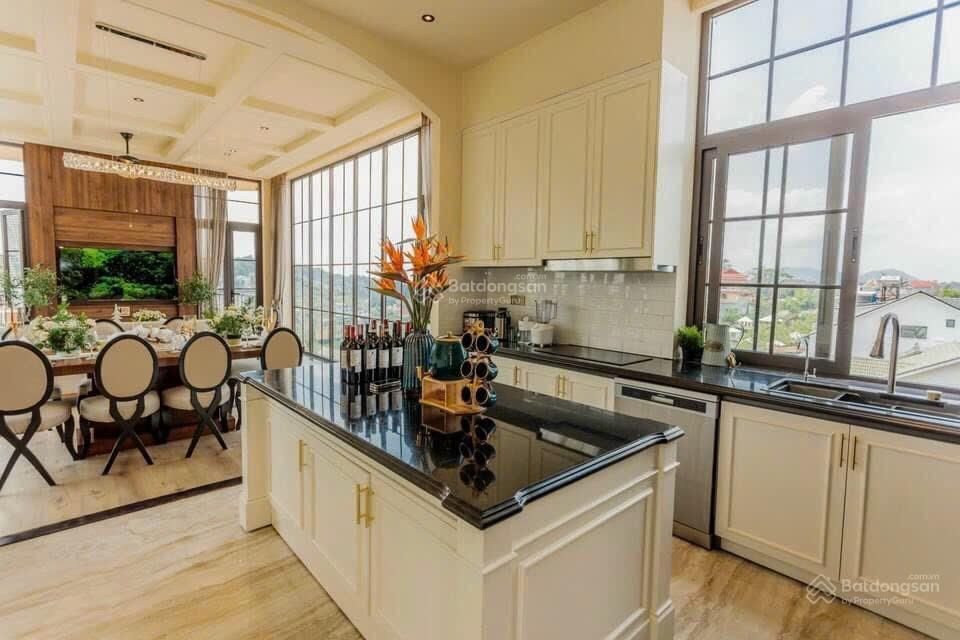 Bán biệt thự siêu đẹp lưu đình lễ, q2  12x20m  4 tầng  giá chỉ 40 tỷ. 0944 575 ***