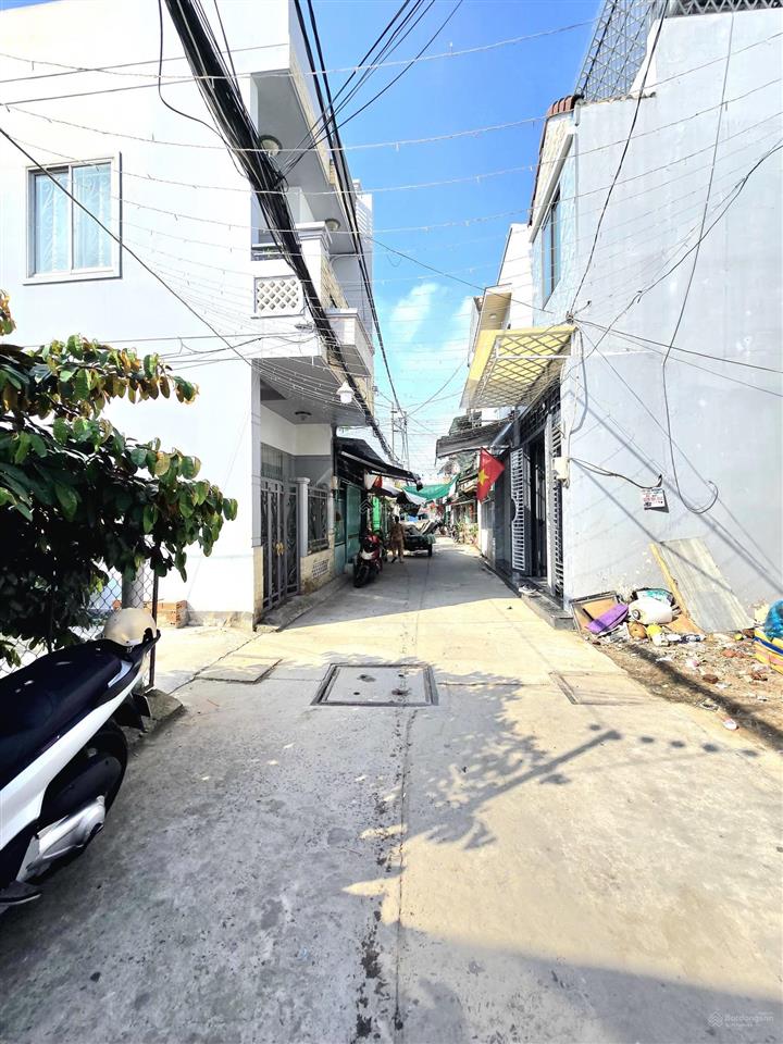 Nhà bán đường trước nhà xe hơi gần phú mỹ hưng quận 7 gần cầu phú xuân