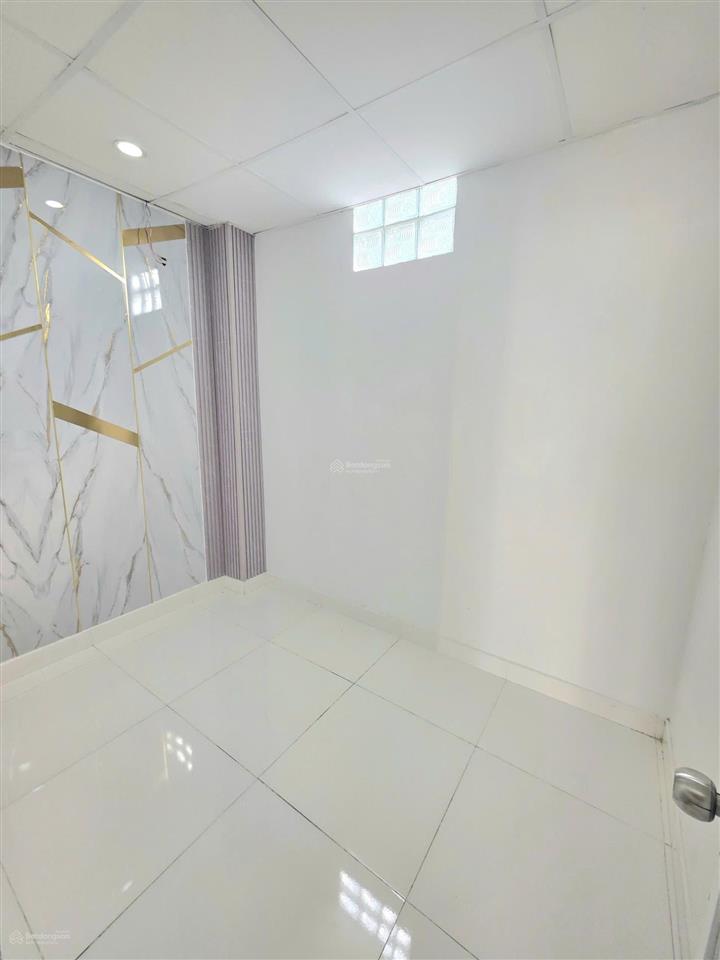 Nhà mới đẹp vào với liền chính chủ cần bán