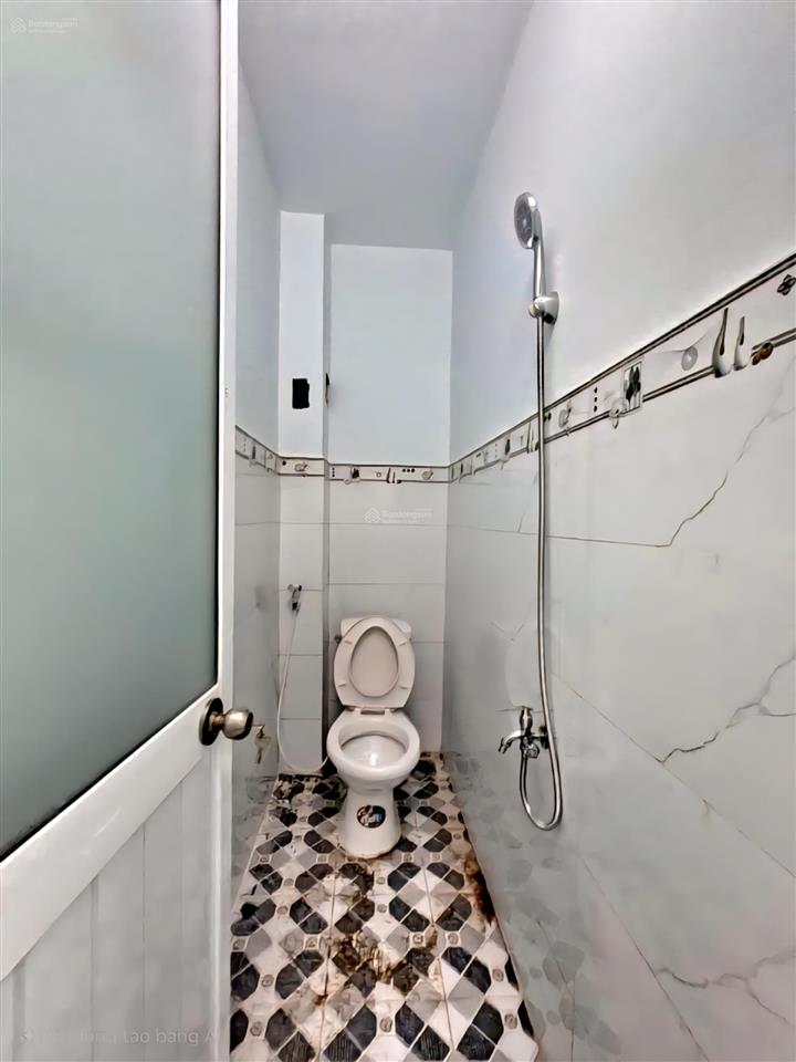 Bán nhà liền kề gần phú mỹ hưng quận 7 đường huỳnh tấn phát