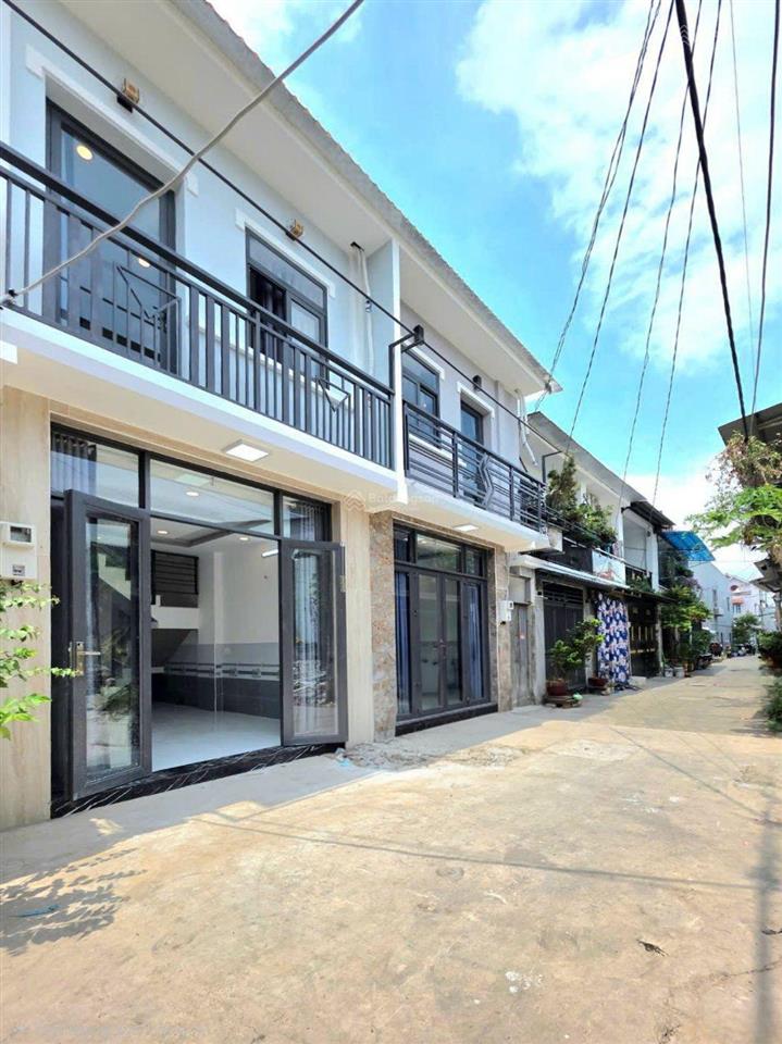 Nhà bán đường xe hơi gần phú mỹ hưng quận 7