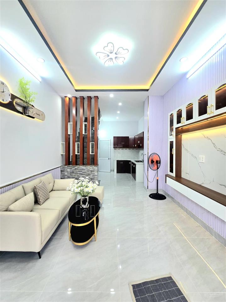 Bán nhà đẹp  xe hơi nhủ trong nhà  mặt tiền hẻm chính  kinh doanh được