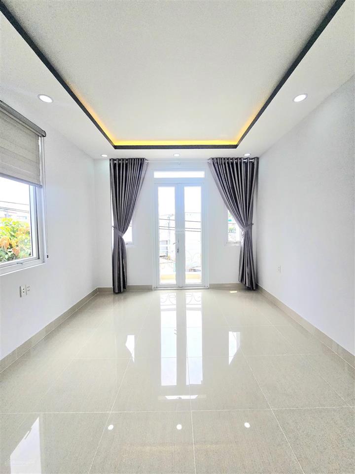 Bán nhà đẹp  xe hơi nhủ trong nhà  mặt tiền hẻm chính  kinh doanh được