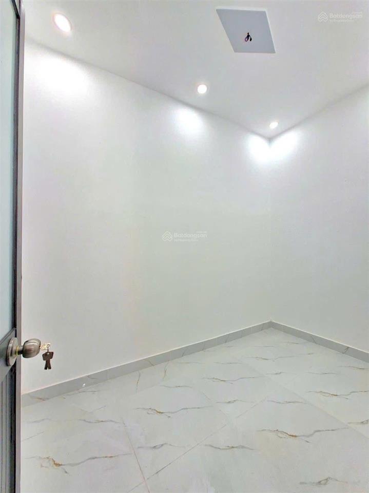 Nhà bán quận 7 huỳnh tấn phát gần quận 4