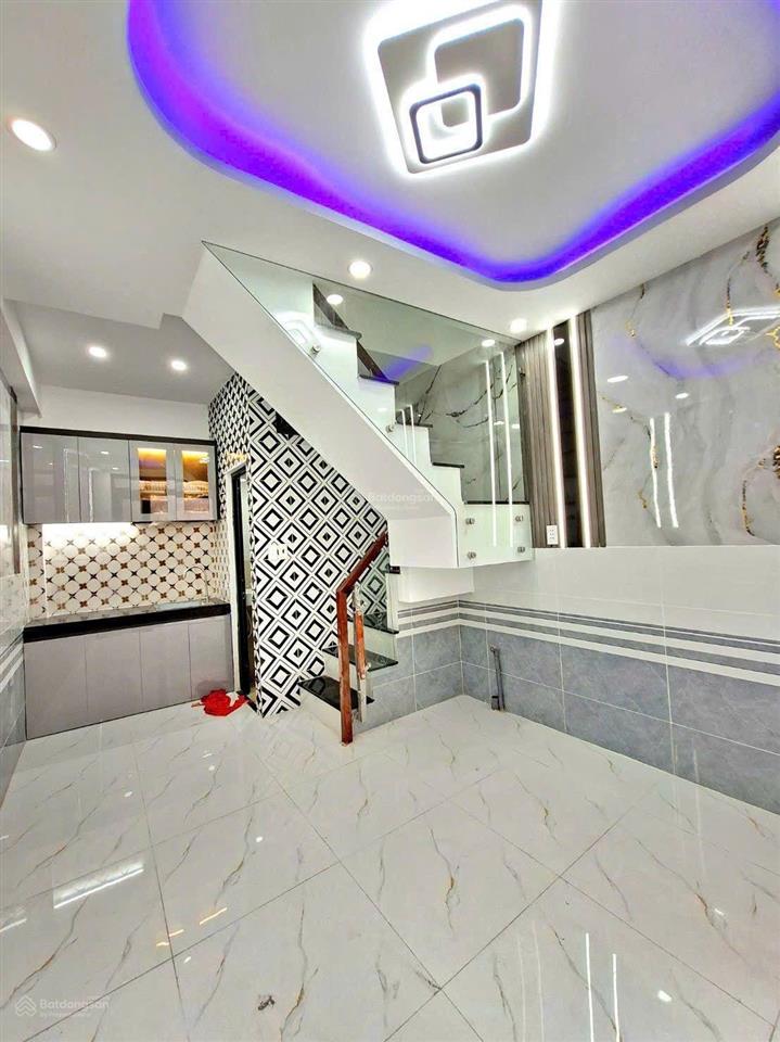 Nhà bán quận 7 huỳnh tấn phát gần quận 4