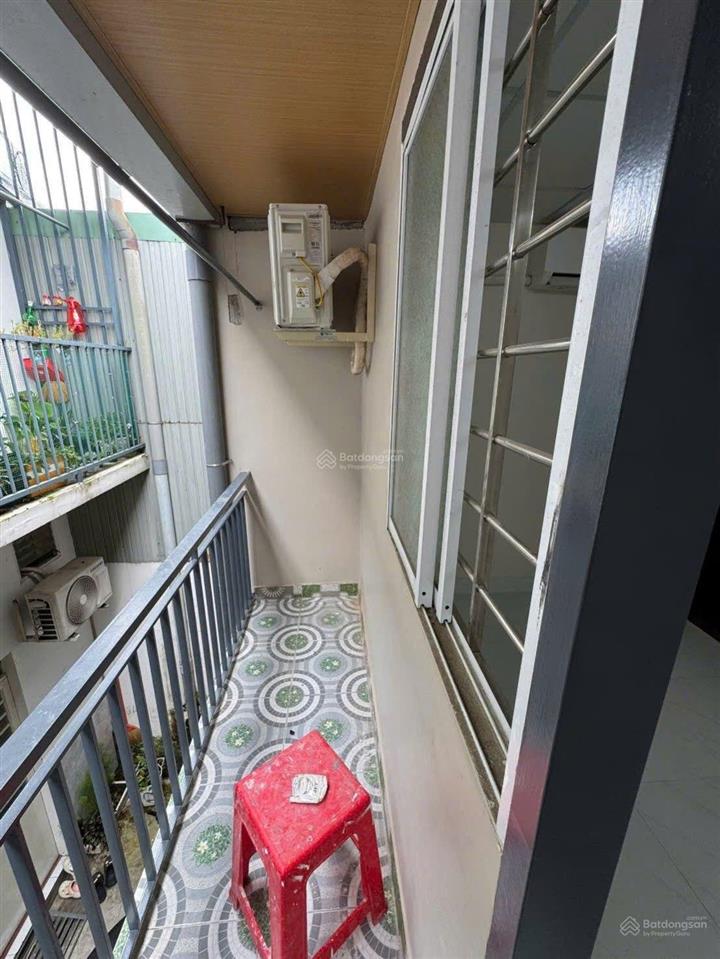 Nhà đẹp vào ở liền lê văn lương, nhà bè