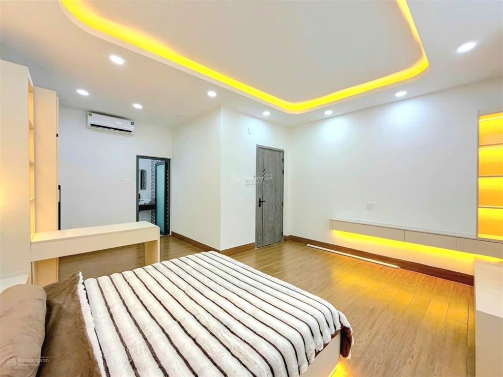 Bán nhà xây mới 100% lô nhì hẻm đường huỳnh tấn phát, nhà bè  5tỷ590  cách phú mỹ hưng 5phút