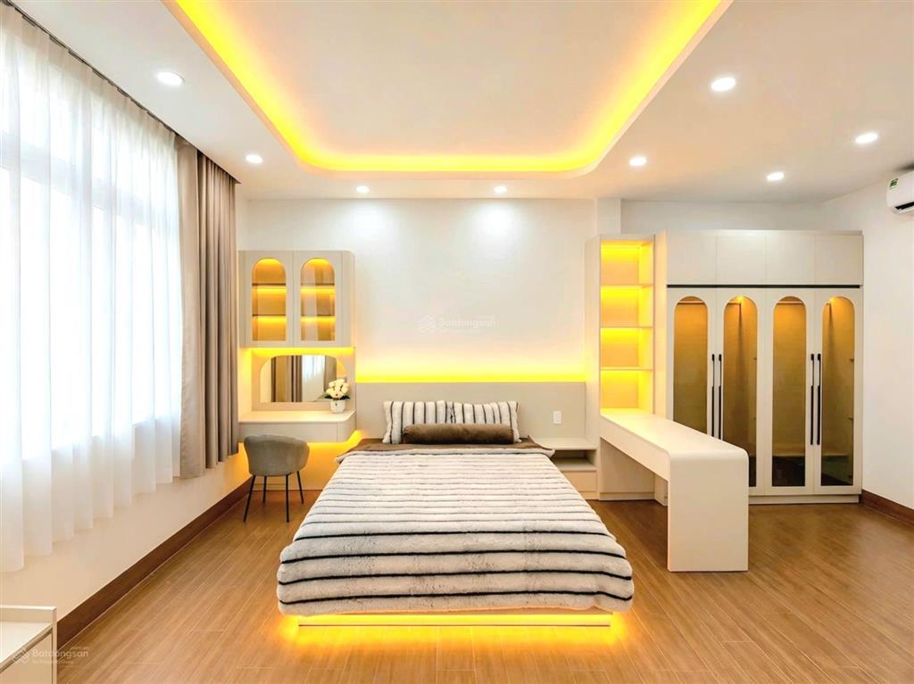 Bán nhà xây mới 100% lô nhì hẻm đường huỳnh tấn phát, nhà bè  5tỷ590  cách phú mỹ hưng 5phút