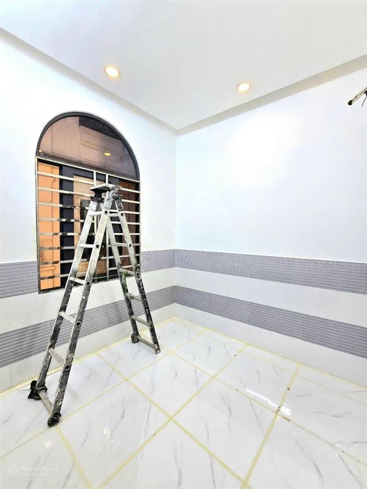 Nhà đẹp vào liền 3 phòng ngủ gần phú mỹ hưng quận 7