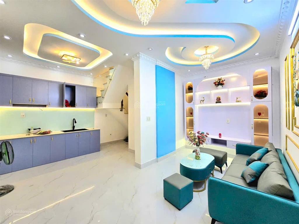 Nhà đẹp vào liền 3 phòng ngủ gần phú mỹ hưng quận 7