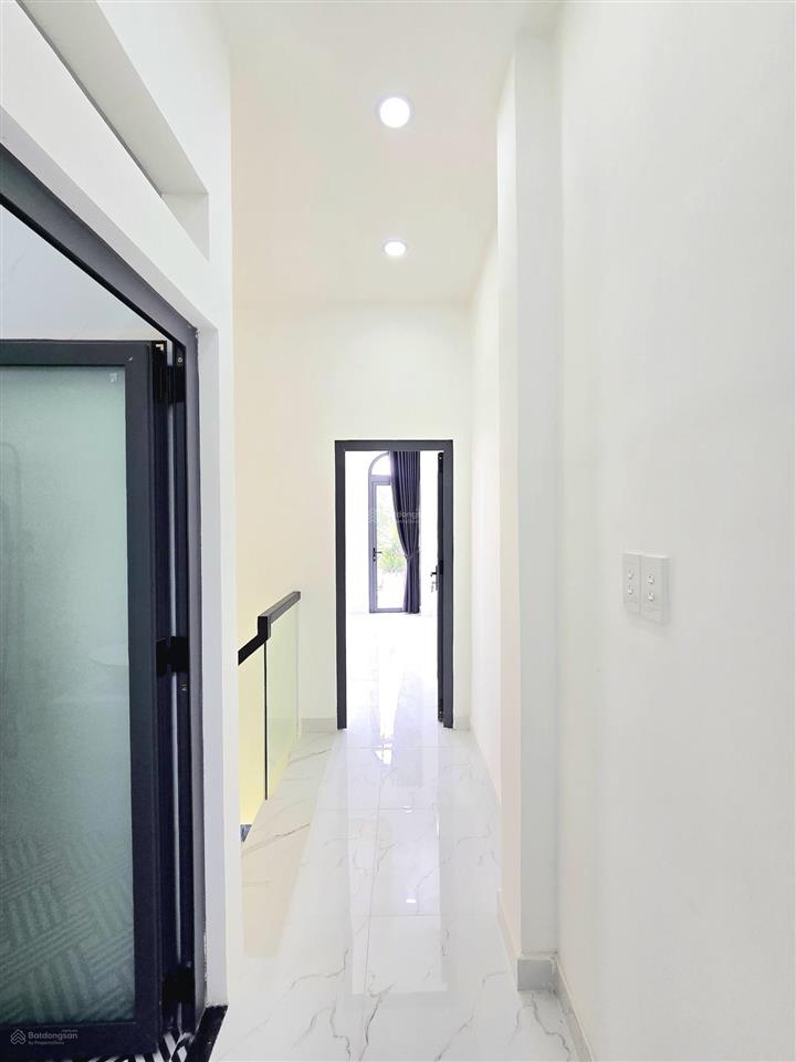 Nhà sổ hồng riêng 2 tỷ 700. gần phú mỹ hưng quận 7