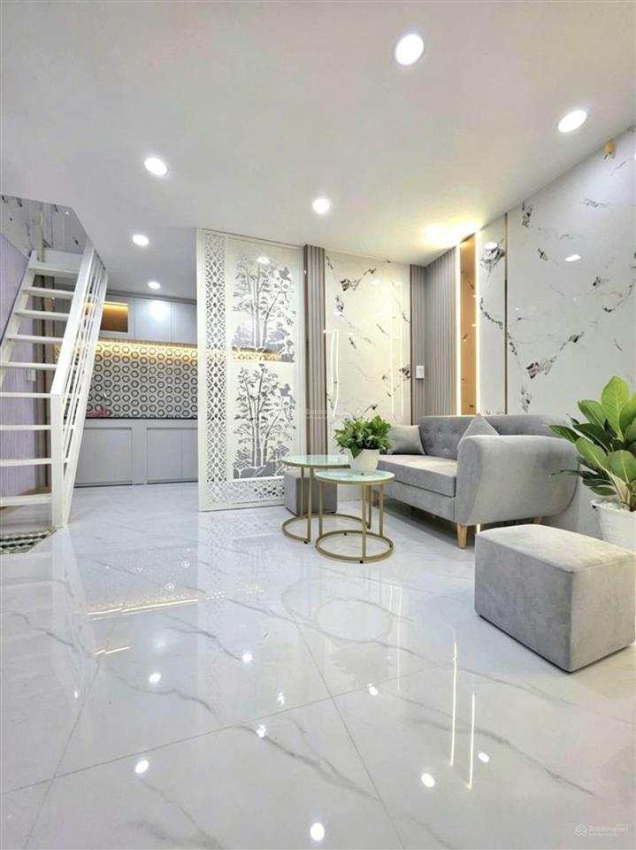 Bán nhà xe hơi tới gần nhà  giá công nhân