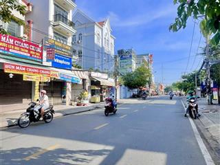 Sát mt lâm văn bền, 8.5m x 13m, 2 tầng, sẵn dòng tiền, giá 6.35 tỷ