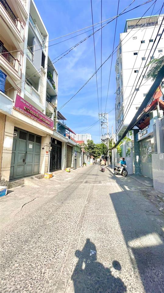 Gần cư xá ngân hàng, 6m x 13m, sát hẻm xe hơi, tiện xây mới, xd cao tầng, giá 5.4 tỷ