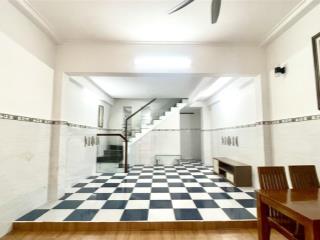 Nhà mới 2 tầng sát hxh ngay kdc him lam, 4.5m x 1, 3pn rộng, giá 5.6 tỷ