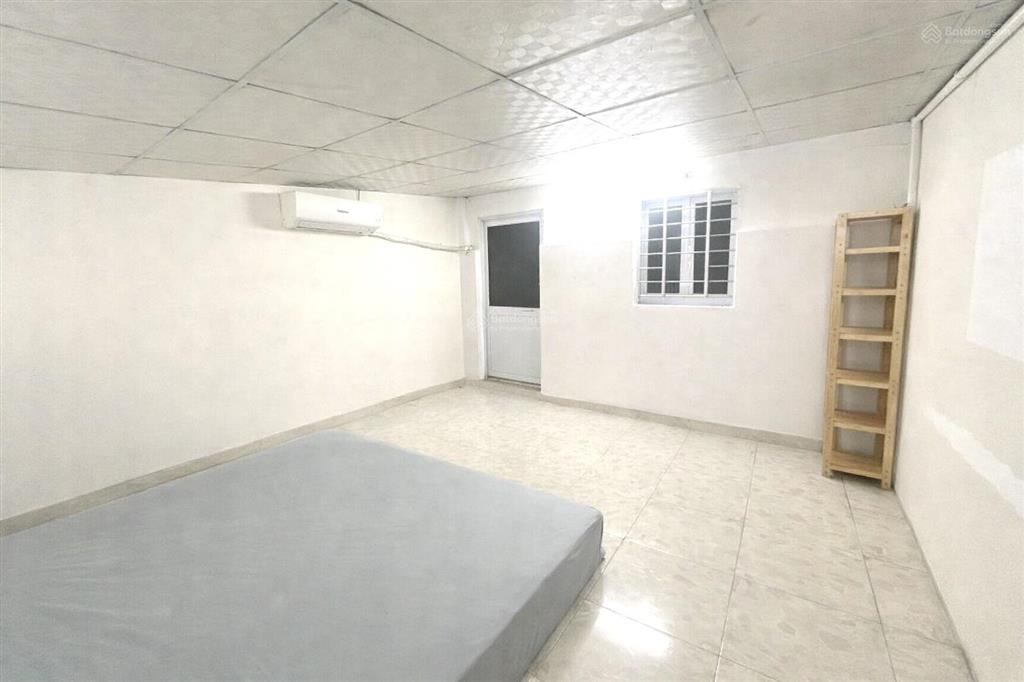 Nhà phố 2 tầng sát hxh nguyễn thị thập, 4m x 19m, hẻm thông, giá 4.68 tỷ