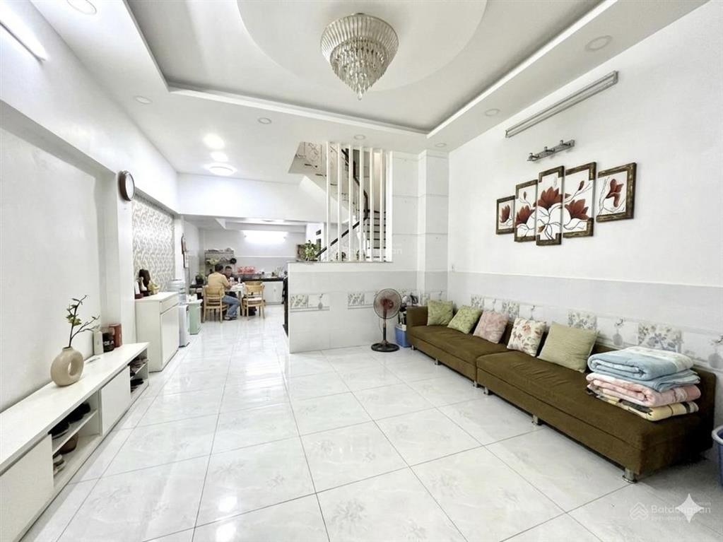 Giảm sốc 1 tỷ còn 5.8 tỷ, nhà phố 2 tầng btct sát hxh ngay lotte mart, 5m x 12m, chỉ 5,8 tỷ