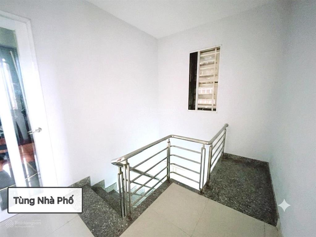 Giá tham khảo tốt trong khu vực, mặt tiền đường số kdc phú mỹ, quận 7, 5mx18m, 3 tầng, chỉ 10.6 tỷ