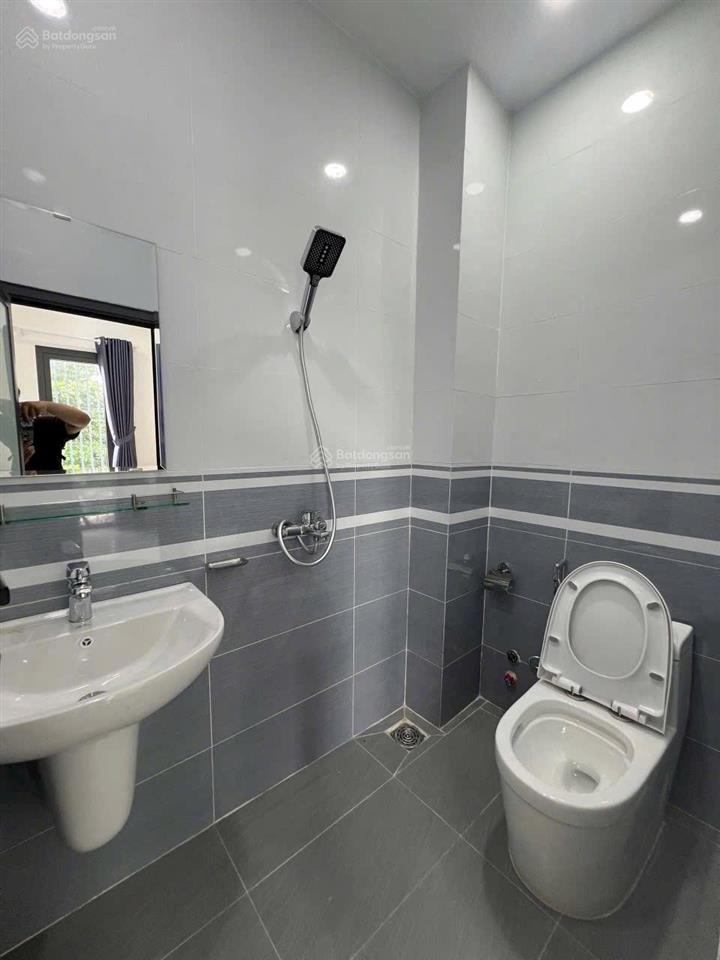 Chdv hxh lâm văn bền, 4.2m x 17m, 5 tầng, 50tr/tháng, giá 9.7 tỷ