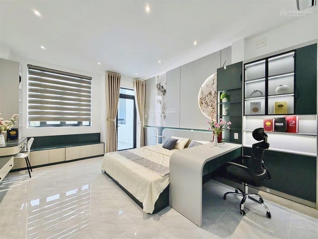 Chủ định cư bán gấp, nhà phố lâm văn bền, đường ô tô 6m, 4 tầng, 4.5m x 20m, nhỉnh 10 tỷ, full nt