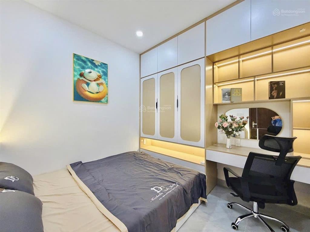Chủ định cư bán gấp, nhà phố lâm văn bền, đường ô tô 6m, 4 tầng, 4.5m x 20m, nhỉnh 10 tỷ, full nt
