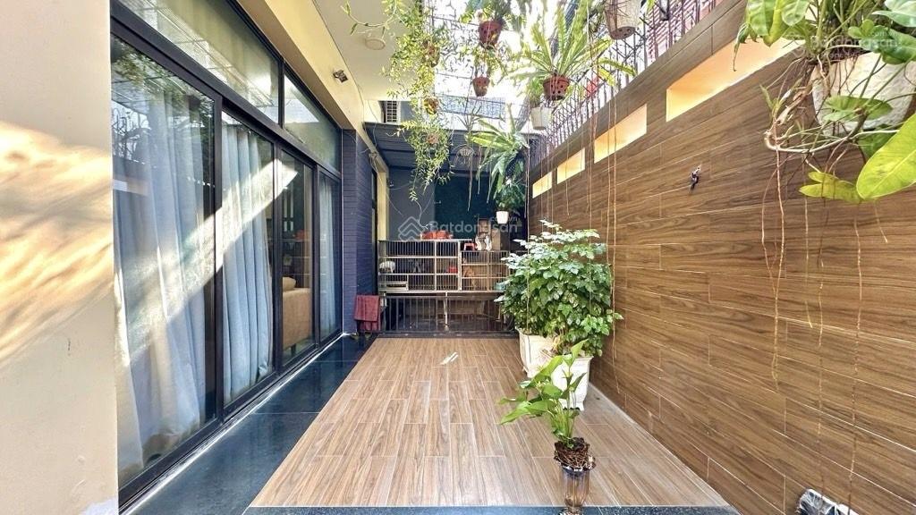 Biệt thự sân vườn khu kiều đàm, góc 2 mt đường 8m, 1 x 16m, 3 tầng, full nt cao cấp, giá 22.5 tỷ