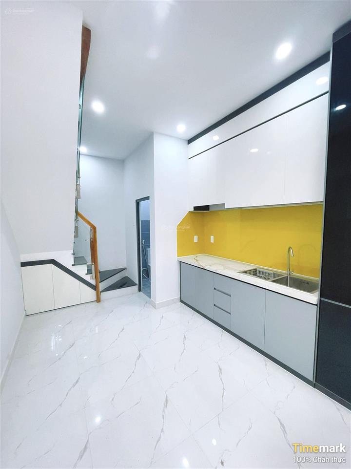 Nhà mới 2 tầng sát hxh lâm văn bền, quận 7, 3m x 9m, shr, không quy hoạch, giá 2,9 tỷ