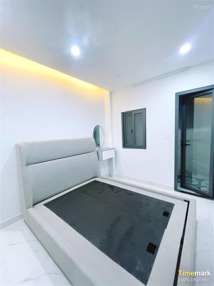 Nhà mới 2 tầng sát hxh lâm văn bền, quận 7, 3m x 9m, shr, không quy hoạch, giá 2,9 tỷ