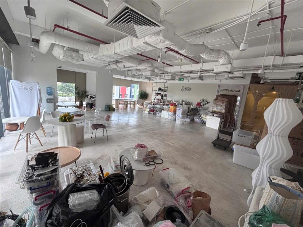 Cho thuê mặt bằng tầng 2, toà chung cư  văn phòng cao cấp phú mỹ complex ngoại giao đoàn