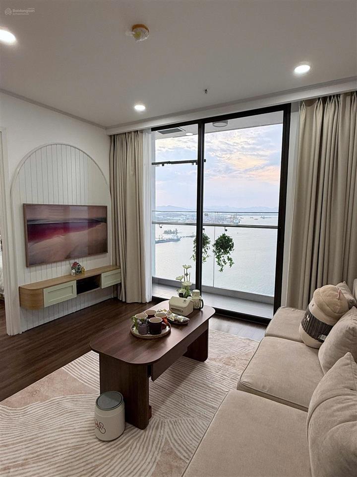 Green diamond hạ long 2pn 2wc view chính biển | full nội thất | sổ đỏ sẵn