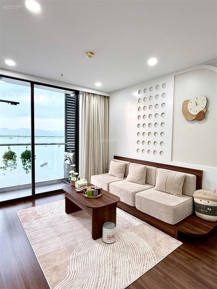 Green diamond hạ long 2pn 2wc view chính biển | full nội thất | sổ đỏ sẵn