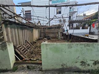 Bán gấp lô đất ô tô đỗ cửa, ngõ thông, sổ vuông, cạnh hồ điều hòa