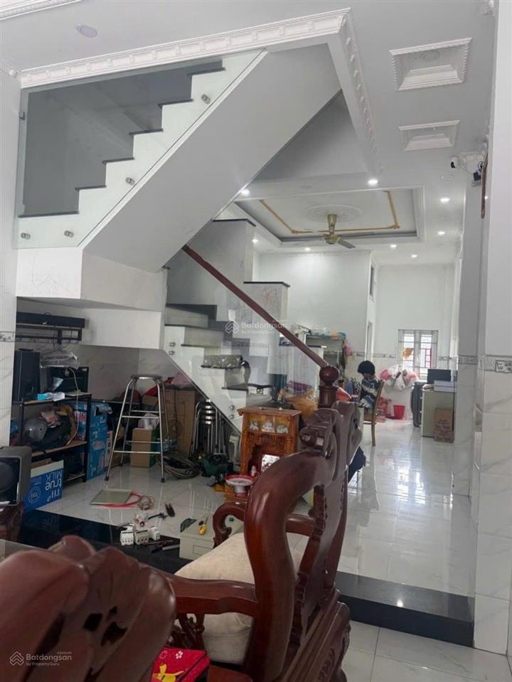 Bán nhà (4 x 15) x 4 lầu (4pn + 4 wc) hẻm 6m thông công viên hồ trái tim, bình thành, bình tân