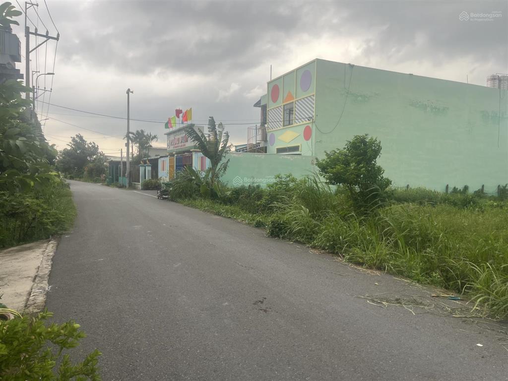 Cho thuê đất trống dài hạn, 1100m2, có thổ cư, có đồng hồ điện