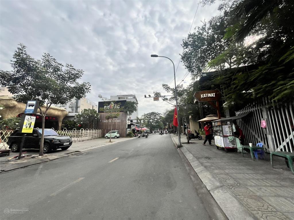 Bán biệt thự cao cấp thảo điền  đường xuân thủy  (10x26)1 hầm 4 tầng  78 tỷ