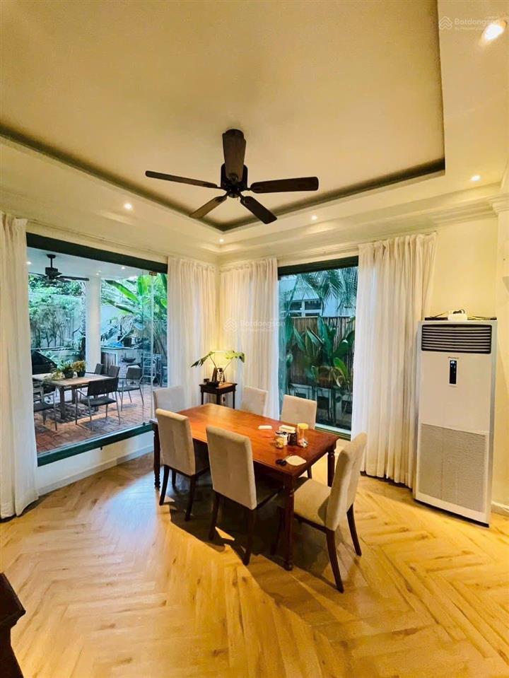 Siêu phẩm biệt thự hồ bơi thảo điền 15x20.5m  giá 119 tỷ