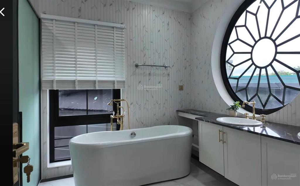 Biệt thự mới xây rất đẹp, dtsd 495m2, 5pn, có hồ bơi cao cấp, thạnh mỹ lợi, hầm 4t, chỉ 49 tỷ tl