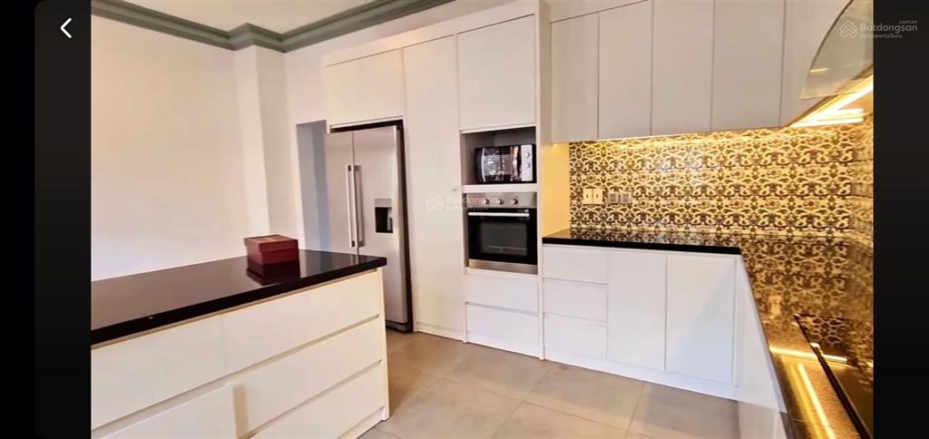 Biệt thự 820m2, 20x48, hồ bơi sân vườn, khu compound riêng tư cực kỳ an ninh, giá 175 tỷ tl