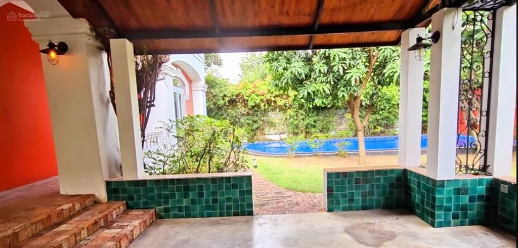 Biệt thự 820m2, 20x48, hồ bơi sân vườn, khu compound riêng tư cực kỳ an ninh, giá 175 tỷ tl