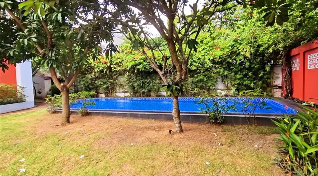 Biệt thự 820m2, 20x48, hồ bơi sân vườn, khu compound riêng tư cực kỳ an ninh, giá 175 tỷ tl