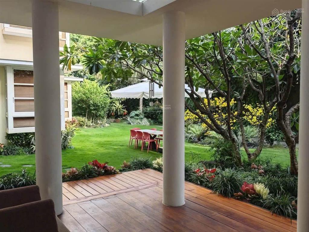 Quỹ đất 3.200m2 thảo điền sẵn 5 biệt thự hiện hữu, 100% thổ cư, giá 800 tỷ