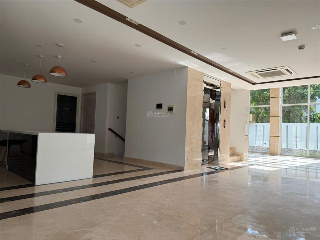 Biệt thự đẹp, góc 3 mặt thoáng, dtsd 1.000m2, 6 tầng thang máy khu vip thạnh mỹ lợi  q2, chỉ 6x tỷ