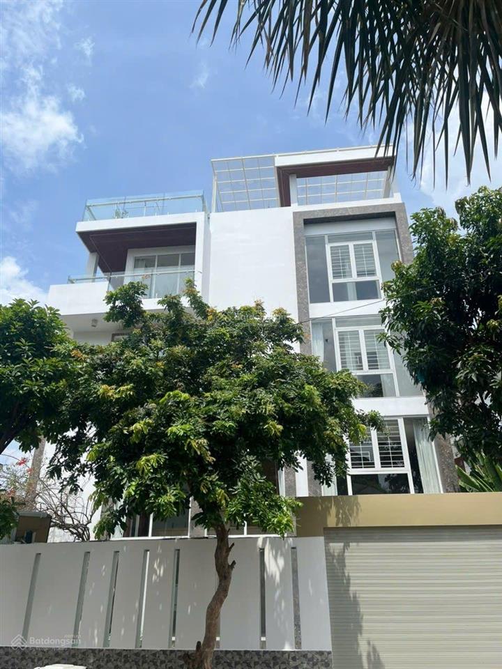 Biệt thự đẹp, góc 3 mặt thoáng, dtsd 1.000m2, 6 tầng thang máy khu vip thạnh mỹ lợi  q2, chỉ 6x tỷ