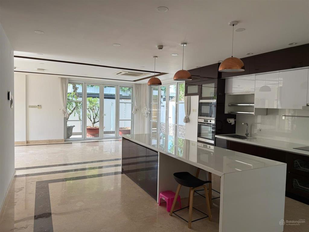 Biệt thự đẹp, góc 3 mặt thoáng, dtsd 1.000m2, 6 tầng thang máy khu vip thạnh mỹ lợi  q2, chỉ 6x tỷ