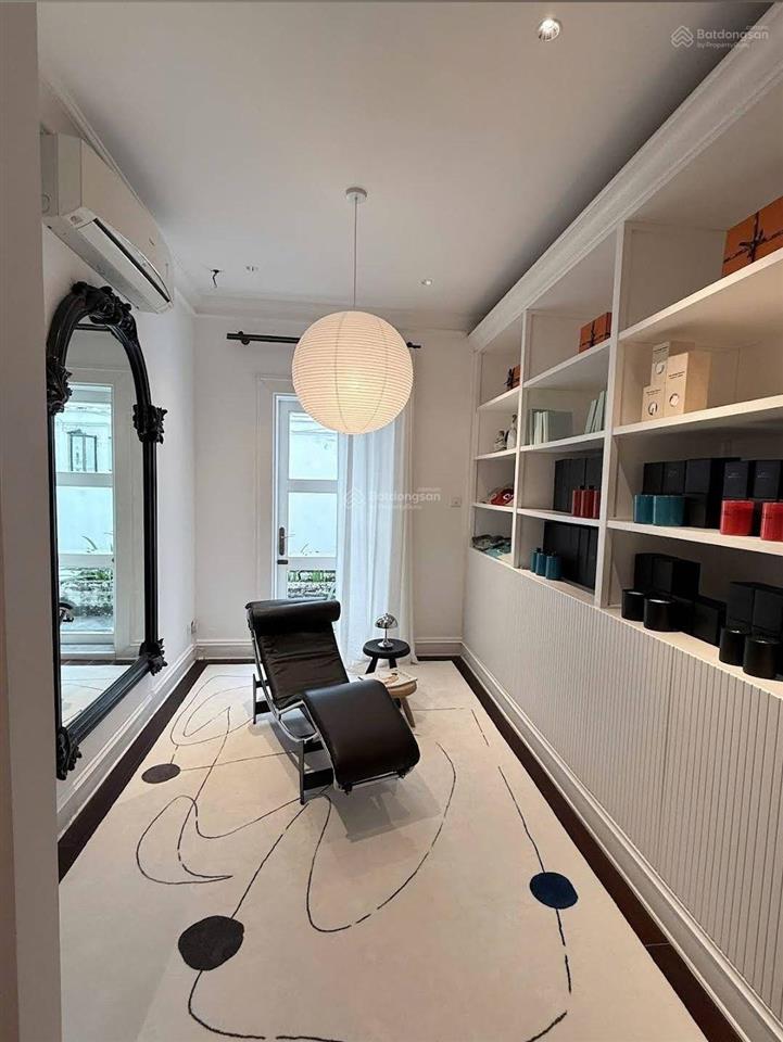 Biệt thự góc 2 mt nguyễn văn hưởng, dt 368m2, hđt 3.500 usd, 110 tỷ