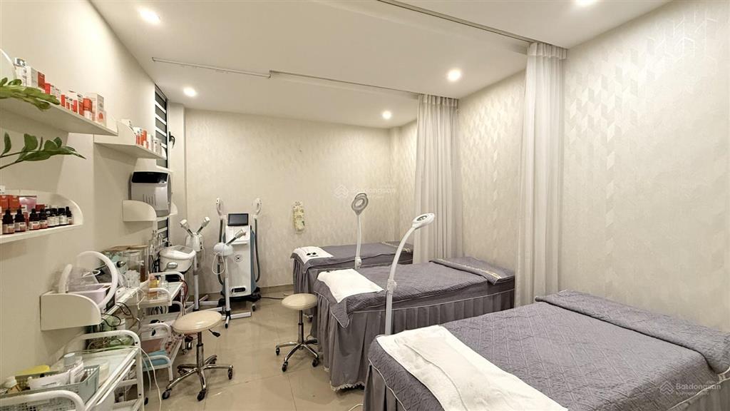 Cho thuê mặt bằng khu đô thị trung hoà nhân chính, sau trường ngôi sao