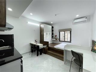Phòng ban công  full nt, đh hoa sen (hsu) đh sư phạm khoa học tự nhiên nội thất mới 100%